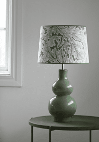 Verdi 50cm Groente lampenvoet Van Hallbergs - De Verdi lampenvoet heeft een prachtige, organisch gevormde voet in een zacht peervormig design.