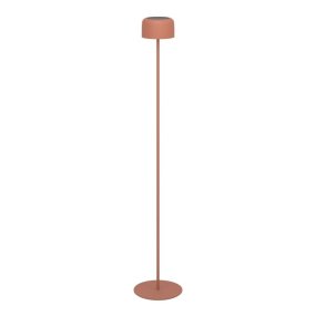 Roccanova 120cm ROOD solarlamp Van Eglo - De lamp laadt u eenvoudig op via het zonnepaneel of de meegeleverde USB-kabel en beschikt over een touchdimmer met drie helderheidsniveaus, waarmee u de verlichting naar wens kunt aanpassen.