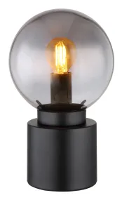 Marka 25cm Zwart tafellamp Van Globo Lighting - Den praktiska str&ouml;mbrytaren p&aring; sladden g&ouml;r den enkel att anv&auml;nda, och med sin kompakta storlek passar den perfekt p&aring; alla ytor.