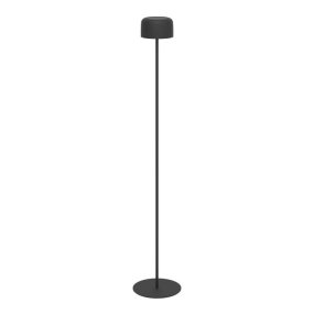 Roccanova 120cm Zwart solarlamp Van Eglo - De lamp laadt u eenvoudig op via het zonnepaneel of de meegeleverde USB-kabel en beschikt over een touchdimmer met drie helderheidsniveaus, waarmee u de verlichting naar wens kunt aanpassen.