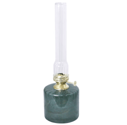 Kerosene lamp elvira big Groente Van Strömshaga - De lamp is gemaakt van 50-60% gerecycled glas en past op lont artikelnummer 116210 en branders met artikelnummer 139420G of 121810G.