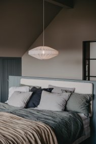 Alba Lampenkap Excl. Ophanging Ø58 Wit Van Alde & Lind - Met de linnen stof heeft de Alba lampenkap een verfijnde en elegante uitstraling.