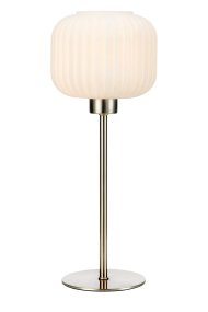 Sober 38cm Staal tafellamp Van Markslöjd - Sober is een elegante tafellamp met een stijlvolle glazen kap en een stalen voet.