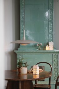 Piny Ø57 Beige hanglamp Van Markslöjd - Klassieke plafondlamp met een modern design, met een kap en plafondkap van beige gelakt metaal.