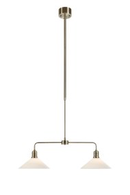 Vela 75cm Messing/wit Van Markslöjd - Stijlvolle plafondlamp in een klassieke stijl met een messing frame en twee glanzende witte glazen kappen.