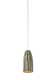 Clay Ø8 Groente raamlamp Van Markslöjd - Clay is een stijlvolle raamlamp van keramiek met een prachtige, gedempte groene kleur die een zachte en harmonieuze sfeer aan het interieur geeft.