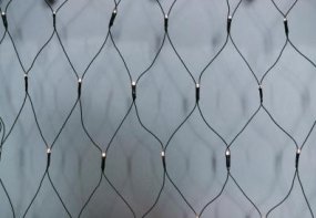 Lichtnet 2,5x2,5m Zwart Van Pixie Design - Dankzij de ingebouwde 5-staps dimmer en de slimme timerfunctie, die de verlichting automatisch 8 uur aan- en 16 uur uitschakelt, kunt u de verlichting eenvoudig aanpassen aan uw behoeften.