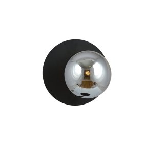 Oslo Ø20 Rookkleurig wandlamp Van Emibig Lighting - De kracht zit in de uiterst duurzame vormgeving, de stoere metaalachtige uitstraling, de gladde oppervlakken en het uniforme kleurenpalet.