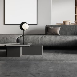 Oslo 50cm tafellamp Van Emibig Lighting - De ronde vorm creëert een mooi contrast met de rechte voet en maakt de lamp tot een decoratief element in de kamer.