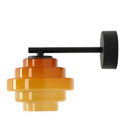 Filo 23cm Oranje wandlamp Van Artera - De glazen kap verspreidt een zacht en aangenaam licht dat perfect is voor zowel sfeerverlichting als functionele verlichting in de hal, slaapkamer of woonkamer.