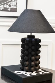 Bubbles 38cm Zwart lampenvoet Van Hallbergs - Bubbles is een moderne lampenvoet van keramiek.