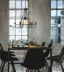 Kronoberg Ø60 Zwart hanglamp Van Aneta Lighting - KRONOBERG huiselijke plafondkroonluchter in zwart gelakt metaal met 6 houders voor kroonluchters.