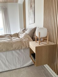 Vinda 30cm Hout tafellamp Van Aneta Lighting - in de lamp en glas in de kap.