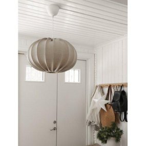Hilma Ø50 Natuur hanglamp Van PR Home - Verkrijgbaar in verschillende kleuren en maten.