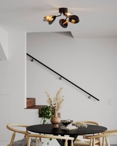 Turno 70cm Zwart plafondlamp Van By Rydéns - Dan heeft Turno plafond geen achterkant, u kunt zelf kiezen of u de lichtbronnen, die in een buis van matglas zitten, centraal wilt hebben of dat u ze liever verborgen en aan de achterkant wilt hebben.