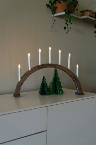 Arch 7 Lights Bruin geglazuurd Van Konstsmide - Wordt geleverd met een snoer van 1,7 meter, een aan/uit-schakelaar en een stekker.