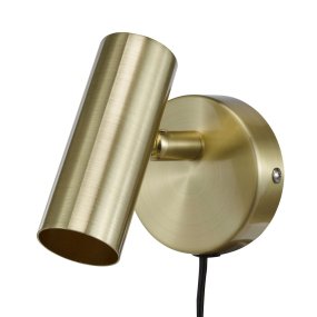 Elliot Geborsteld messing leeslamp Van Oriva - Het minimalistische design en de hoogwaardige materialen maken het ideaal voor zowel slaapkamers, woonkamers als studeerkamers.