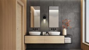 Imperial 22cm Zwart badkamerlamp Van Searchlight - De combinatie van matzwart metaal en gecanneleerd glas geeft de ruimte een gevoel van moderne luxe.