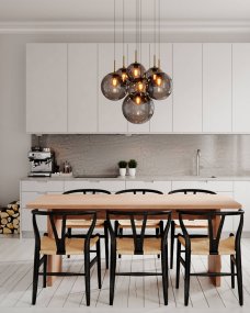 Laura Ø53 Rookgrijs hanglamp Van By Rydéns - Deze lamp is gemaakt van matzwart metaal met stijlvolle messing details en straalt een tijdloze charme uit.