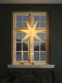 Papieren Ster Ø78 Grijs Van Konstsmide - Ideaal om in het raam te hangen of tegen een mooie muur &ndash; een tijdloze decoratie die elke kamer met haar eenvoudige elegantie verfraait.