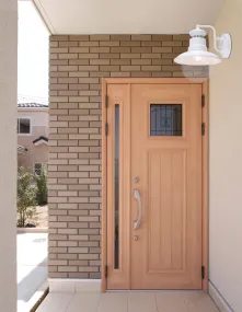 Stella Wit buitenlamp Van Globo Lighting - Kombinera stil och funktion med Stella och skapa en inbjudande atmosf&auml;r runt ditt hem!