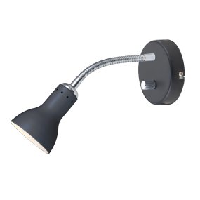Mikado Zwart leeslamp Van Halo Design - De geïntegreerde aan/uit-schakelaar op de muurbeugel zorgt voor gebruiksgemak en het elegante metaal met chromen details geeft het apparaat een moderne uitstraling.