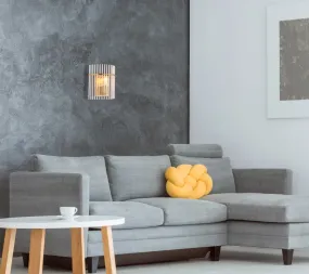 Gorley 26cm Goud wandlamp Van Globo Lighting - Gorley &auml;r en elegant och sofistikerad v&auml;gglampa med en imponerande arkitektonisk design.