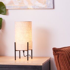 Fairhill 30cm Beige tafellamp Van Brilliant - De Fairhill tafellamp is ideaal voor sfeervolle verlichting in uw woonkamer.