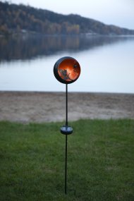 Fairytale Amber solarlamp Van Star Trading - Creëer een magische sfeer in de tuin met de Fairytale zonneceldecoratie.