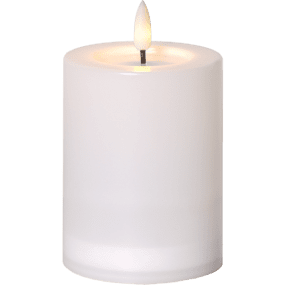 Flamme Saul 13cm Wit solarlamp Van Star Trading - De Flamme Saul kaars met zonnecel is een witte plastic kaars die ideaal is om te gebruiken in een lantaarn of als decoratie op bijvoorbeeld een terras of balkon.