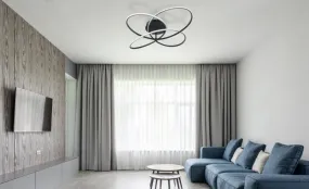 Panda Ø80 Zwart plafondlamp Van Globo Lighting - En imponerande blickf&aring;ngare f&ouml;r ditt hem &ndash; Panda plafond drar till sig all uppm&auml;rksamhet med sin moderna och uttrycksfulla design.