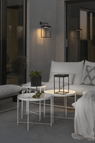 Portofino 30cm Zwart solarlamp Van Konstsmide - De lamp wordt opgeladen met het zonnepaneel op 20 uur of met de meegeleverde USB-C-kabel op 6 uur.