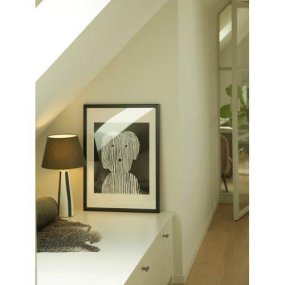 Leya 54cm Groente tafellamp Van PR Home - Leya is een complete tafellamp met bijpassende lampenkap die een stijlvolle en harmonieuze indruk geeft.