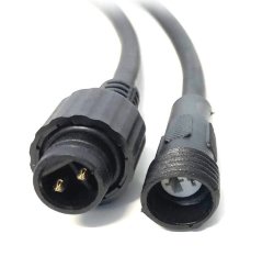 Overgang Oud Naar Nieuw, Nieuwe Mannelijke Stekker Zwart Van Lightson - 15 cm) met een nieuwe mannelijke en een oude vrouwelijke aansluiting als u bijvoorbeeld een nieuwe transformator op oude kabels wilt aansluiten of als u oudere lampen op vrije connectoren in nieuwe kabels wilt aansluiten.
