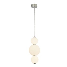 Snowball Ø18 Chroom hanglamp Van Searchlight - Snowball is een hanglamp die echt opvalt - Met zijn ronde opaal glazen kappen en een vleugje chroom heeft hij een zachte, bijna tastbare uitstraling die veel andere lampen missen.