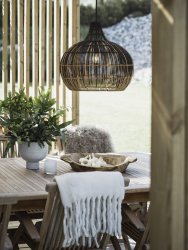Martha Ø38 Natuur hanglamp Van PR Home - Plafondlamp Martha in het natuurlijke materiaal rotan met een getint ombre-effect.