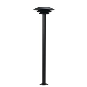 DL25 Zwart lichtpaaltjes Van Dyberg Larsen - De lamp is gemaakt van zwart roestvrij staal, is 90 cm hoog en heeft een kap met een diameter van 25 cm.