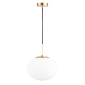 Princess Ø28 Messing hanglamp Van Dyberg Larsen - De Princess plafondlamp heeft een ovale opaalglazen kap en een matte messing ophanging, wat een elegante en moderne indruk geeft.