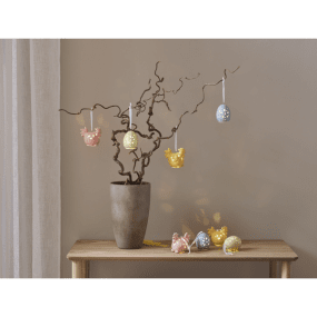 Esther Veelkleurig Van Star Trading - Decoratieve paasdecoratie in een set van 2 paaskuikentjes en 2 eieren van glanzend porselein.