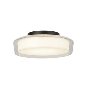 Puck Ø30 Zwart badkamerlamp Van Searchlight - De heldere buitenkoepel in combinatie met de opaalkleurige binnenkant vormt een elegant contrast met de matzwarte plafondplaat, wat de ruimte een stijlvolle en discrete uitstraling geeft.