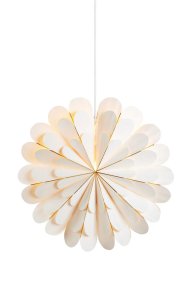 Marigold Ø60 Wit Van Markslöjd - De Marigold hangster met zijn zachte en moderne design in een witte papieren tint is een elegante aanvulling op uw kerstversiering.