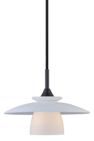 Scandic Ø20 Opaal Van Halo Design - De lamp verspreidt een warm en egaal licht en is daardoor ideaal voor op de keukentafel, in de woonkamer of in de eetkamer.