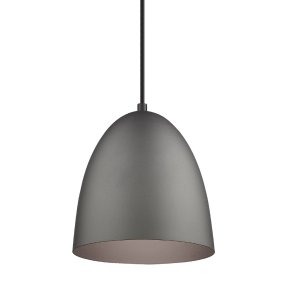 The Classic Ø20 Geborsteld staal hanglamp Van Halo Design - Dankzij het stijlvolle, koepelvormige ontwerp en de afwerking van geborsteld staal is dit een veelzijdige keuze voor zowel keukens, woonkamers als eetkamers.