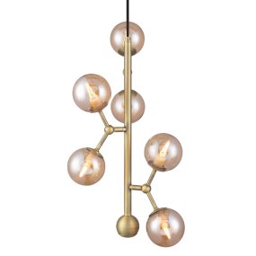 Atom vertical Ø30 Antiek messing hanglamp Van Halo Design - de lamp en richt de lampenkappen naar de gewenste plek.