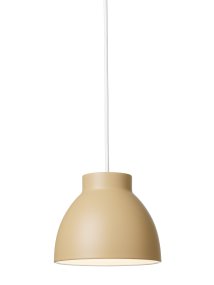 Object Ø16 Latte hanglamp Van Halo Design - Object is een veelzijdige en elegante keuze voor wie op zoek is naar een combinatie van functionaliteit en esthetiek in zijn interieurontwerp.