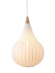 Drops Ø38 Wit hanglamp Van Halo Design - De combinatie van hout, textiel en metaal zorgt voor een sfeervolle uitstraling in de kamer.