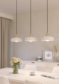 Valdiola 93cm Beige hanglamp Van Eglo - Het eenvoudige ontwerp en de warme kleurtinten van de lamp zorgen ervoor dat deze in verschillende interieurstijlen past en de kamer een verfijnde uitstraling geeft.
