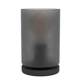Colomera 20cm Zwart Van Eglo - Het licht verspreidt zich door het semi-transparante glas en creëert een zachte en aangename sfeer.