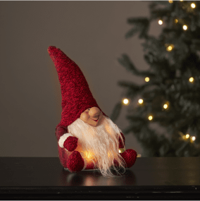 Joylight Kerstman ROOD Van Star Trading - Gezellige rode Kerstman die prachtig schittert&nbsp; in het lichaam met warm wit licht.