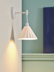 Pulp Ø20 Wit wandlamp Van Ledvance - Pulp is een prachtige wandlamp gemaakt van papier-maché.